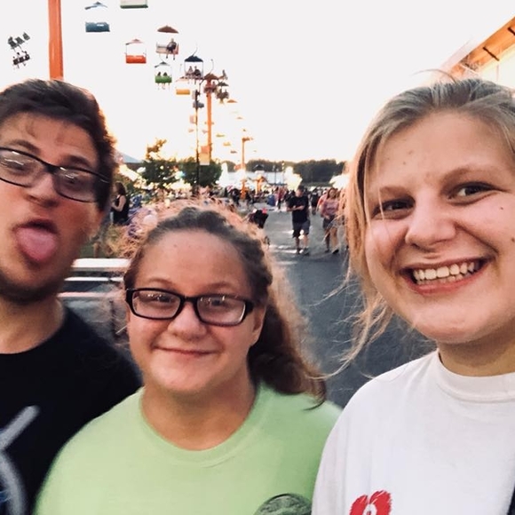 Meet your Posher, Susan - Picture 1 of 1